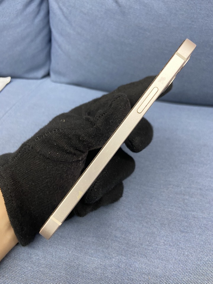 Apple IPhone 12 256G蘋果手機 二手6.1吋手機 白色 IPhone12 FFXF3