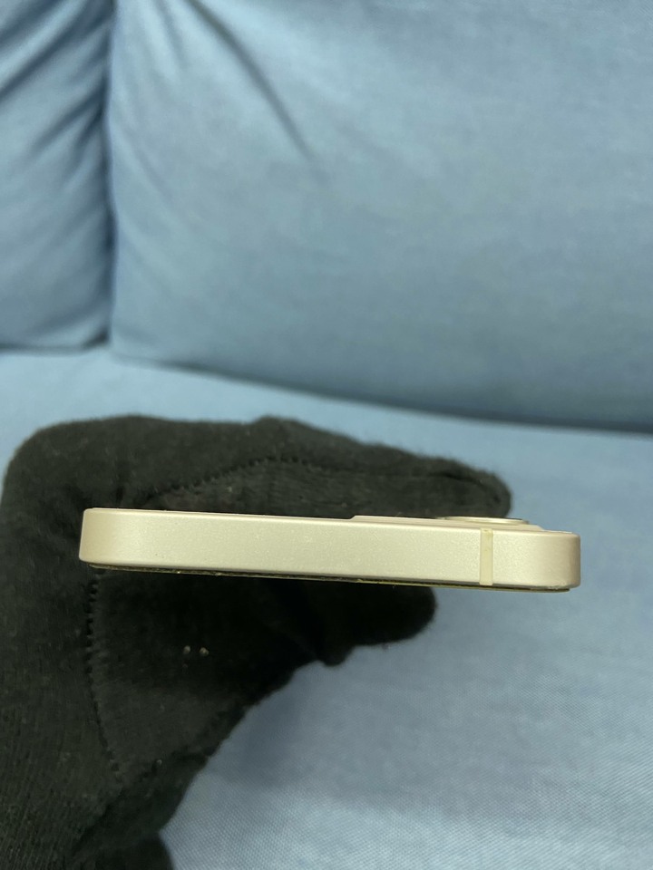 Apple IPhone 12 256G蘋果手機 二手6.1吋手機 白色 IPhone12 FFXF3