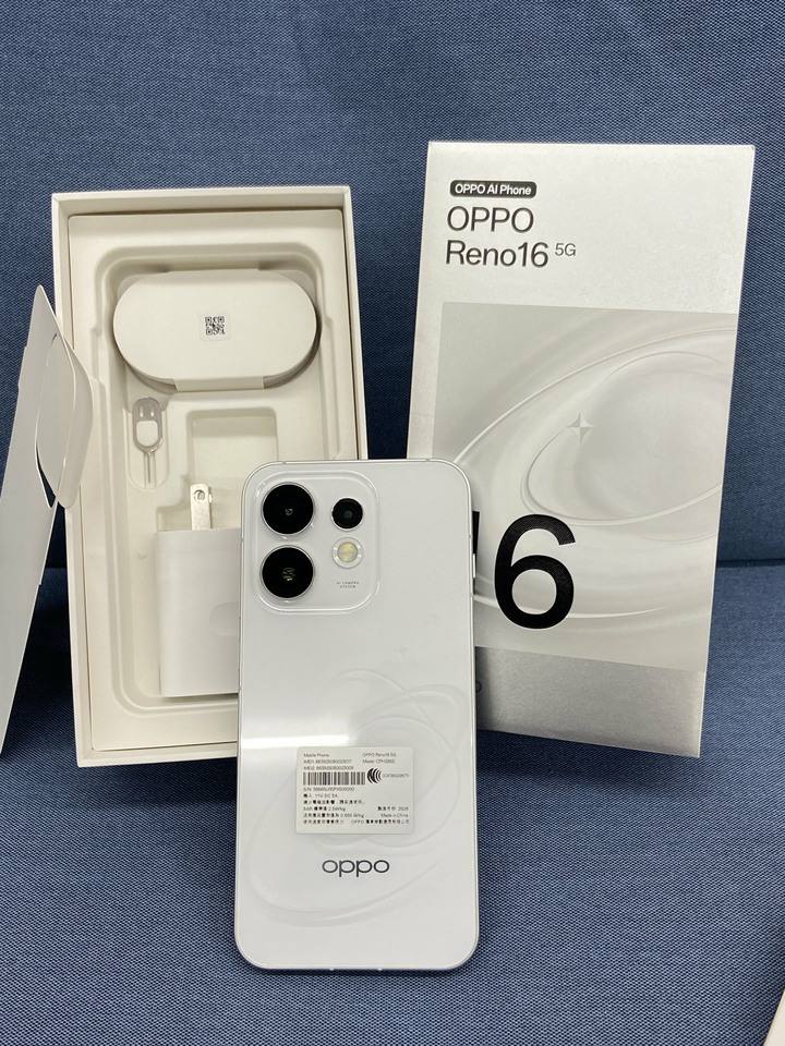 拆封新品 OPPO Reno 16 12G+256G Reno16 旗艦白色手機 保固一年 台灣公司貨
