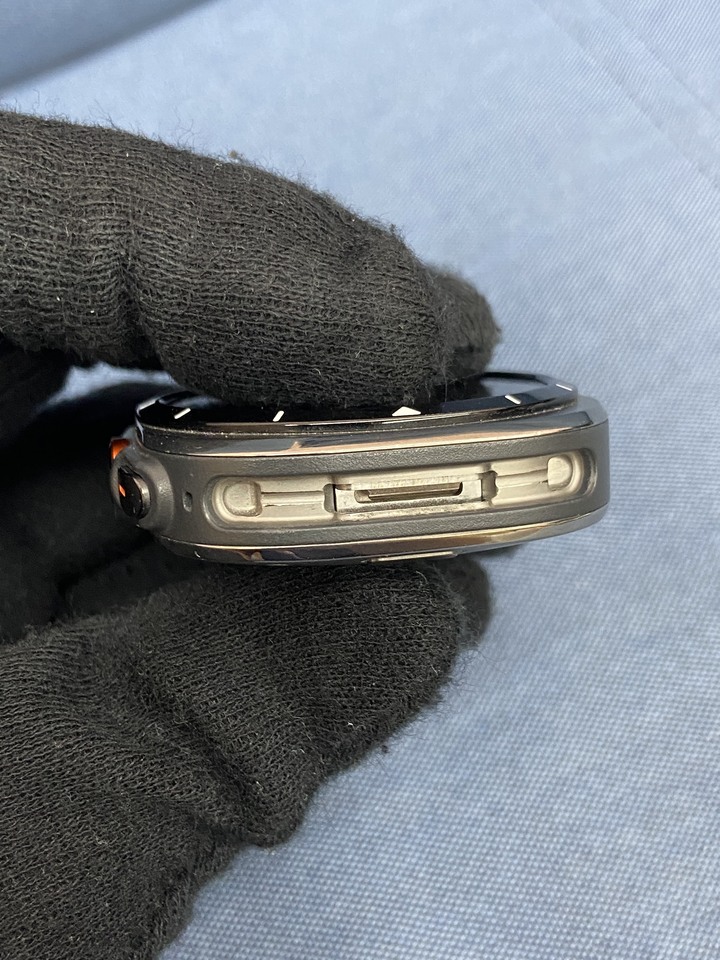 (螢幕刮傷)SAMSUNG Galaxy Watch Ultra三星手錶 插卡版 47MM 二手手錶 2024