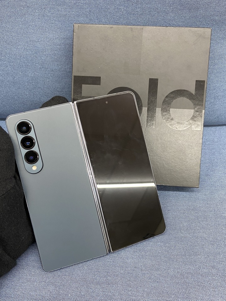 (無法攤平)Samsung Z Fold 4 12G+256G 5G二手三星摺疊手機 四代 綠色手機 Fold4 大折
