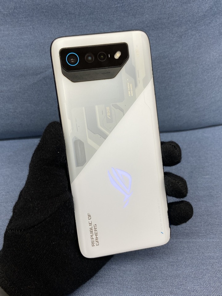 邊框刮傷明顯ASUS ROG Phone 7 Rogphone7 5G 16+512G 二手台灣公司貨華碩電競手機