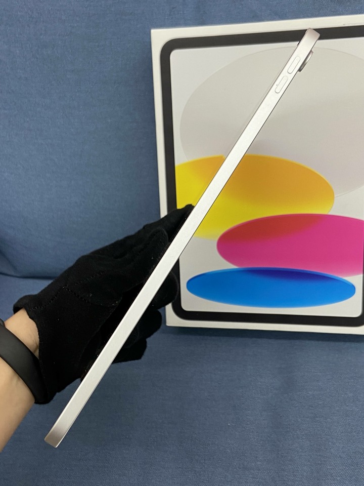 保固內 Apple IPad 11 (A16) 128G 銀色蘋果 大螢幕平板 IPad11