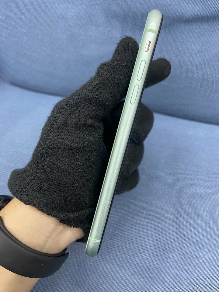 副廠螢幕電池 Apple IPhone 11 128G 二手6.1吋蘋果手機 iPhone11 綠色