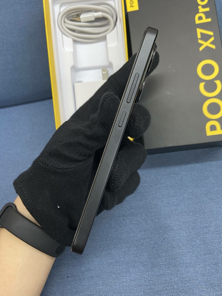 保固長POCO X7 Pro 12G+256G 黑色 二手旗艦小米手機