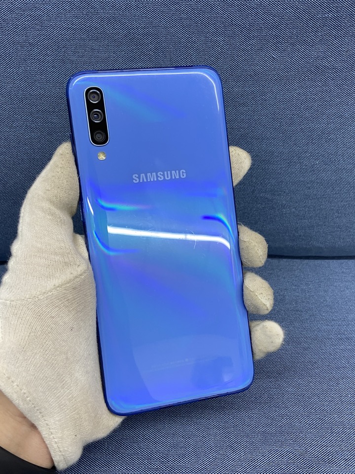 Samsung A70 128G 6.7吋大螢幕三星手機