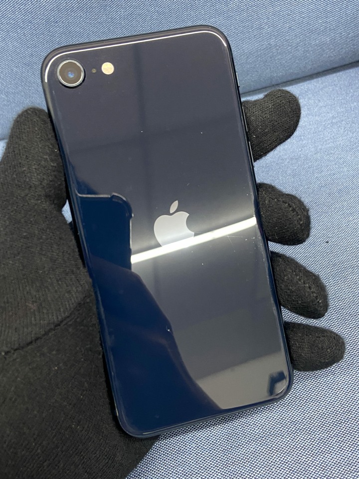 Apple IPhone SE 3 64G 黑色 4.7吋蘋果手機 SE3 5G手機 363472