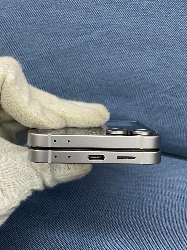 Samsung Z Flip 6 5G 12G+256G 二手三星摺疊手機 六代 灰色 Z Flip6