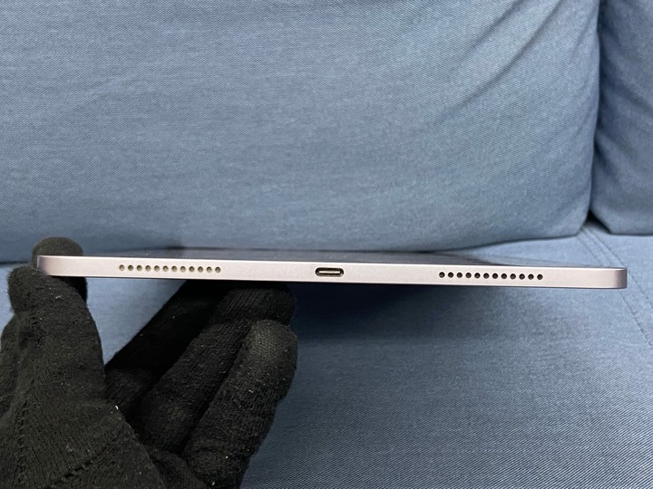 (螢幕刮傷)Apple IPad Air 7 M3 11吋256G Air7 蘋果平板 二手WIFI版 紫色G9G9Q
