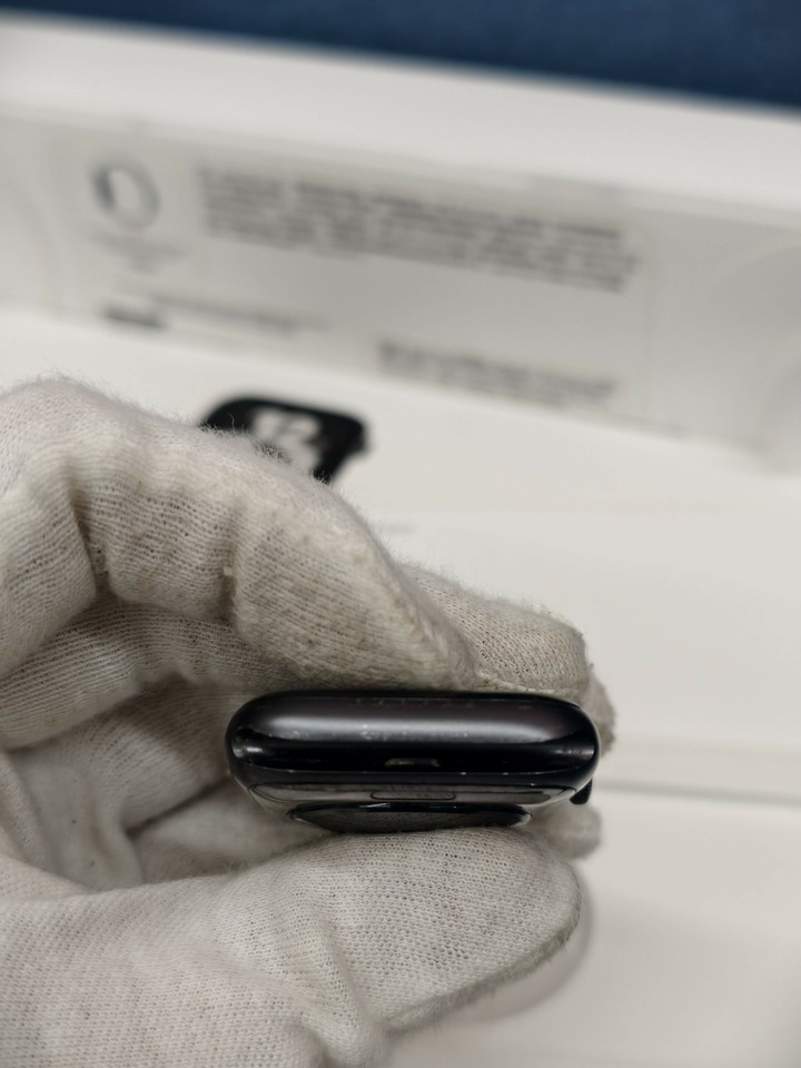 Apple Watch SE (LTE版) 44mm A2356蘋果手錶 插卡通話版黑色 一代