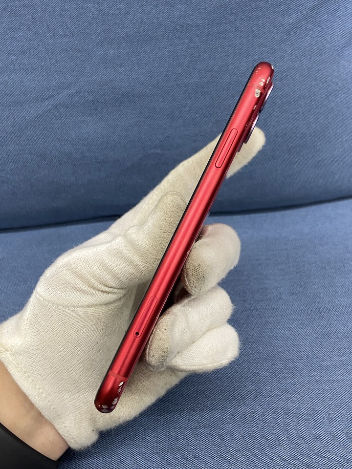 (背蓋破裂邊框磕碰) Apple IPhone 11 64G 蘋果手機 二手6.1吋 4G手機 IPhone11 紅色