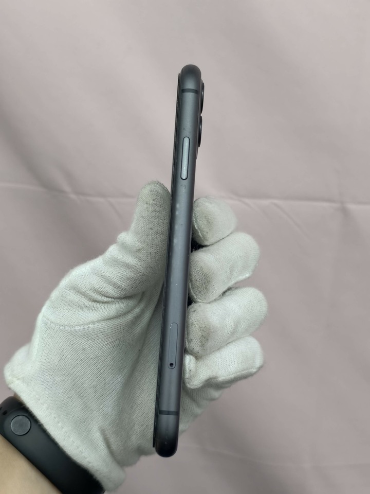 Apple IPhone 11 64G 蘋果手機 二手雙鏡頭手機 IPhone11 黑色