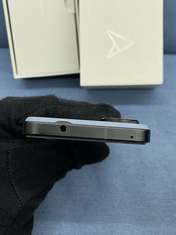 ASUS Zenfone 10 8G+256G 二手華碩5G旗艦手機 藍色 Zenfone10