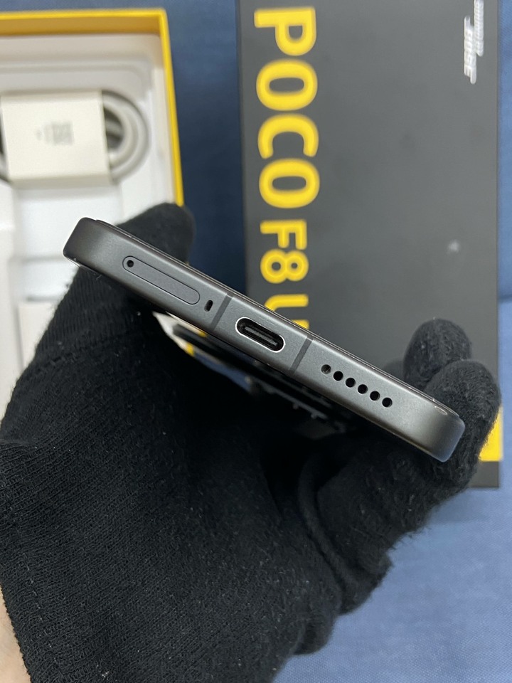 兩年保固 POCO F8 Ultra 16G+512G 黑色 二手旗艦小米手機 8637840811