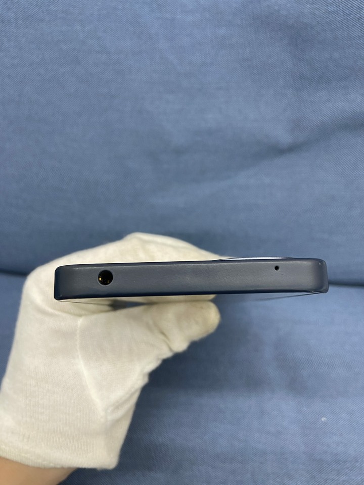 背蓋裂痕Sharp Wish4 5G Wish 4(6G/128G) 6.6吋八核心智慧型手機 62789