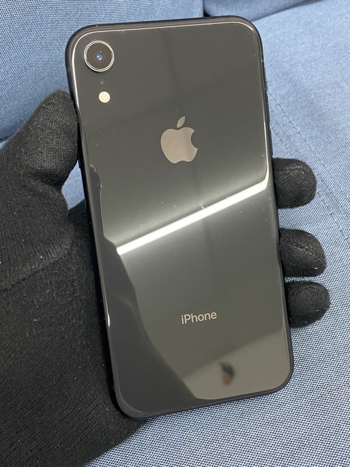 Apple IPhone XR 64G 黑色 二手6.1吋蘋果手機 F71XG