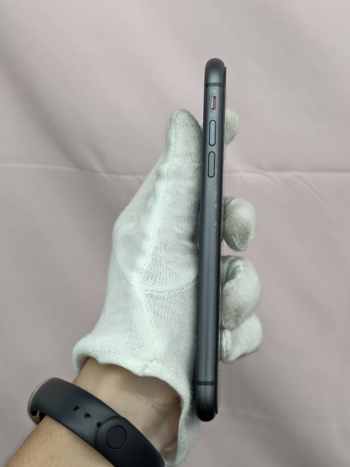 Apple IPhone 11 64G 蘋果手機 二手雙鏡頭手機 IPhone11 黑色