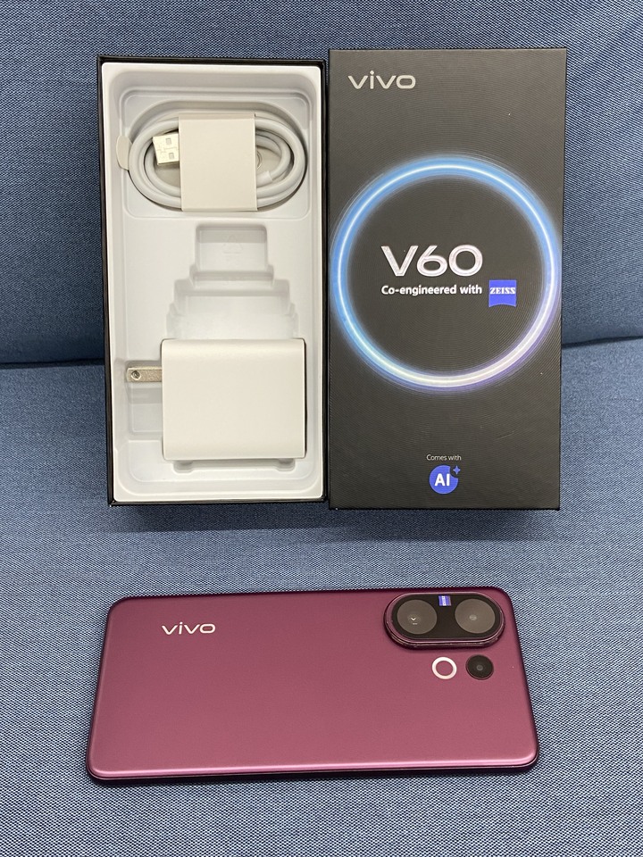 保固內 5G Vivo V60 12G/512G 5G攝影手機 紫色台灣公司貨