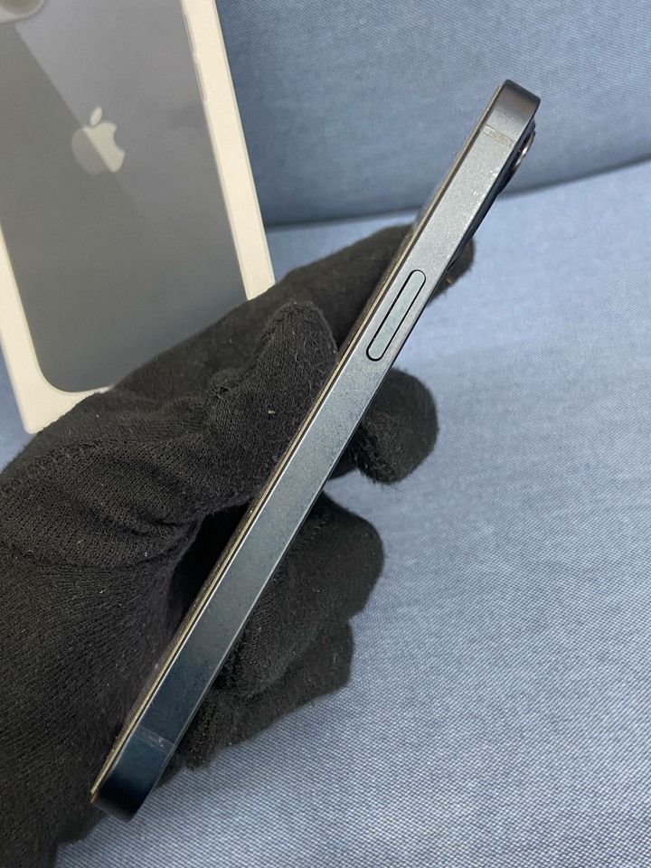 Apple IPhone 13 128G 6.1吋蘋果手機 黑藍色 IPhone13
