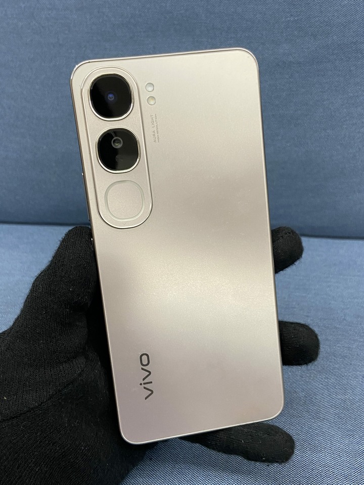 Vivo V40 Lite 8G+256G 5G旗艦手機 金色 二手手機