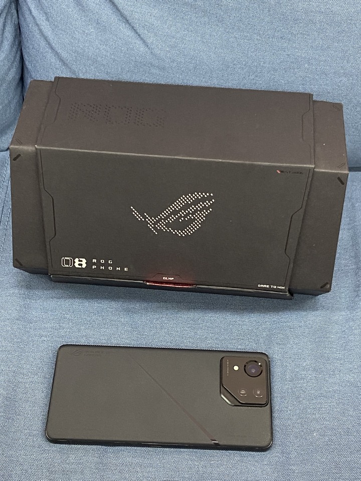 ASUS華碩ROG Phone 8 Pro 16/512G ROG8 電競旗艦手機 ROG Phone8 第八代