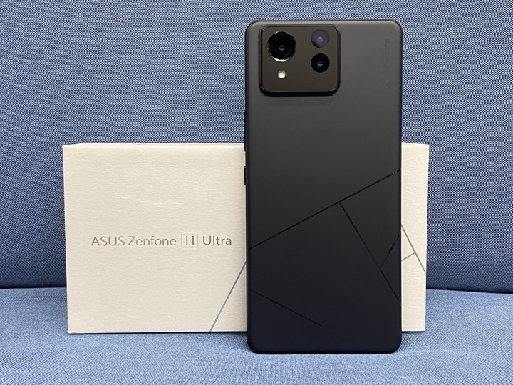 ASUS Zenfone 11 ultra 12G+256G 二手華碩5G旗艦手機 Zenfone11