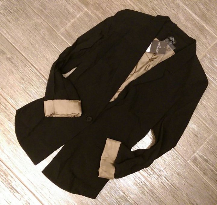 只要4990元．頂極好貨．絕對全新正品 TOPSHOP 黑色+金色男友風西裝外套．