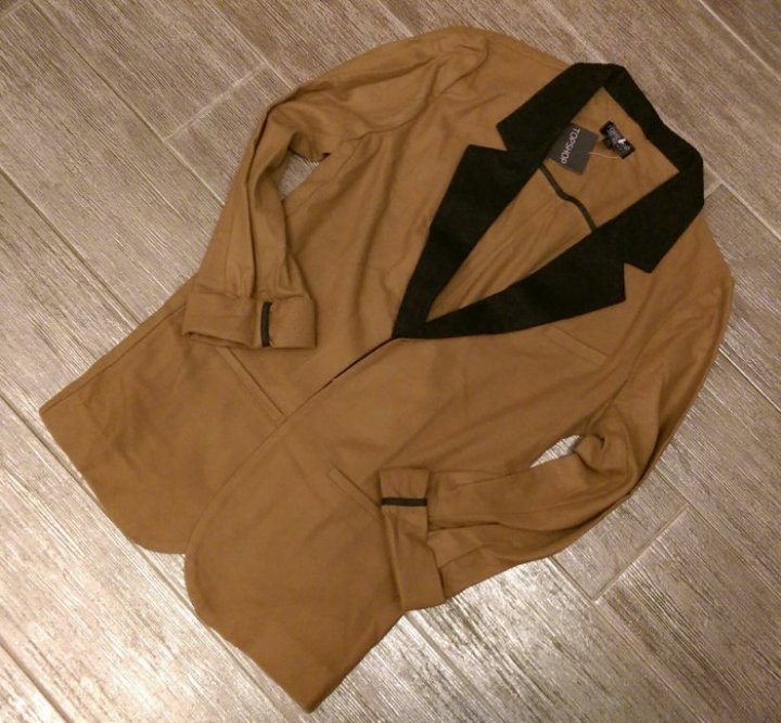只要4990元．頂極好貨．絕對全新正品 TOPSHOP 駝色+深灰色毛料男友風西裝外套．