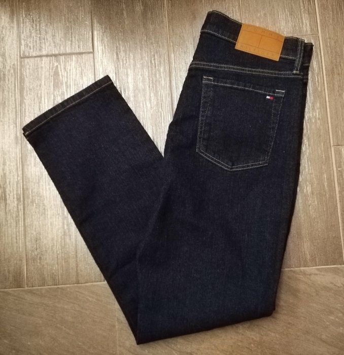 全新正品 TOMMY HILFIGER 經典深藍色直筒牛仔褲