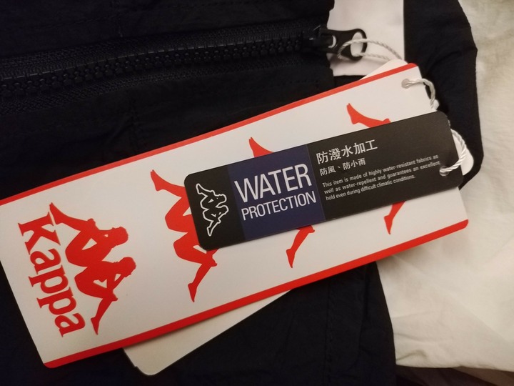全新專櫃正品 Kappa 黑色紅色白色相間 連帽外套