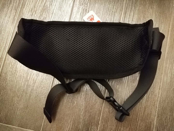 全新專櫃正品 Kappa 咖啡logo腰包 胸包