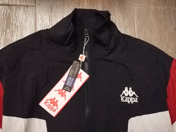 全新專櫃正品 Kappa 黑色紅色白色相間 連帽外套