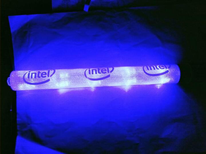 Intel 螢光棒/加油棒/發光棒 兩種發亮模式 換電池重複使用環保燈飾