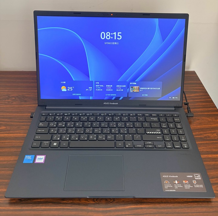 ASUS Vivobook 15 X1504VA午夜藍保固到2028年4月28 