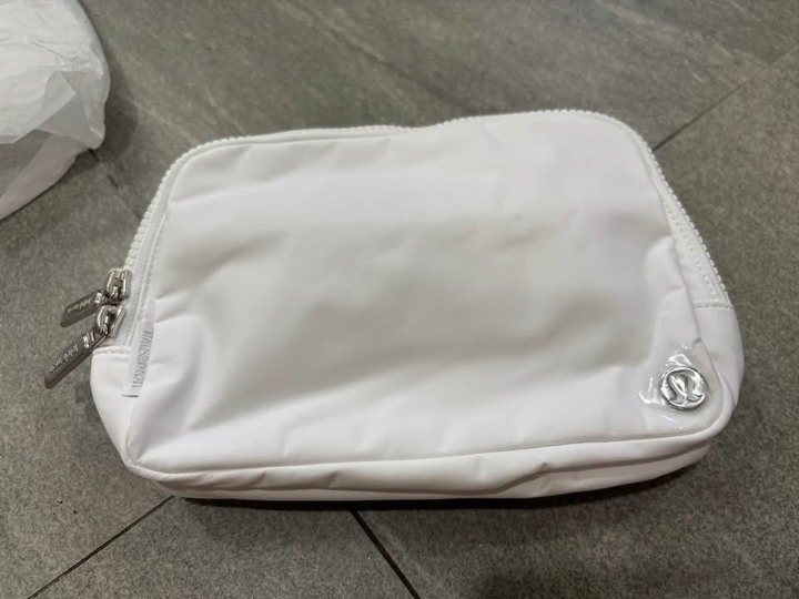 Lululemon Belt Bag Large 2L 白色 加拿大帶回