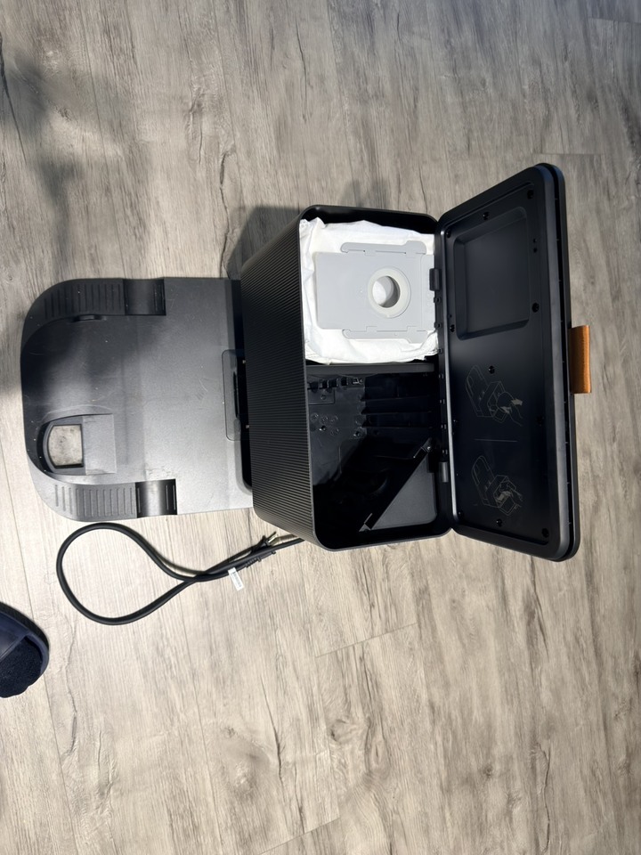iRobot Roomba Combo j7+ 自動集塵掃+避障+掃拖合一機器人