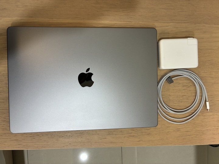 Macbook Pro M2 Pro 16吋