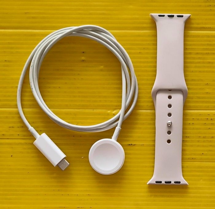 粉紅色~Apple Watch Series 9 GPS 41mm~使用正常~實機照~外觀不錯~無盒裝~