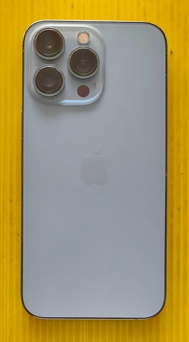 藍色~iphone 13 Pro 128G~公司貨單機無盒裝~已過保固~使用正常~實機照~外觀不錯~電池健康度86%~