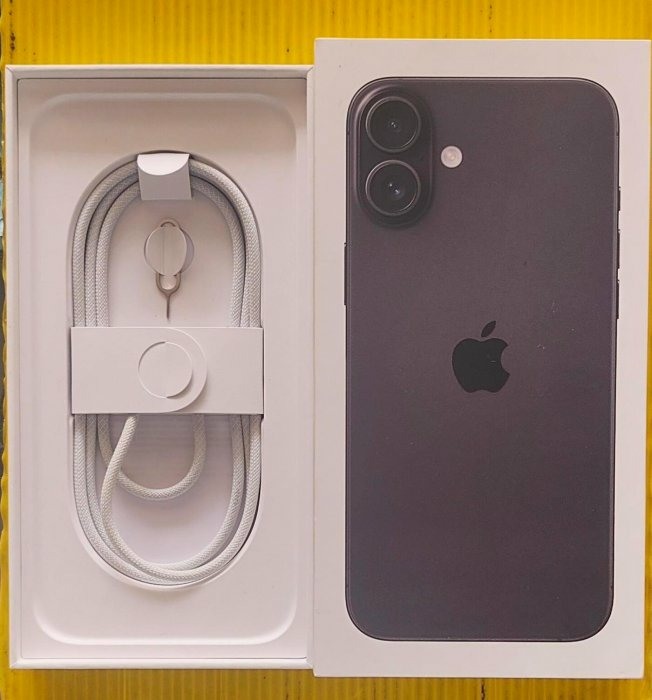 黑色~iPhone 16 Plus 128G~公司貨盒裝保固至2027/07/13~使用正常~實機照~電池健康度100%~