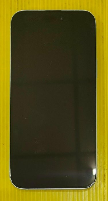綠色~iphone 15 plus 256G~公司貨盒裝~已過保固~使用正常~實機照~外觀漂亮~電池健康度84%~