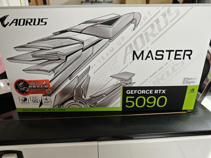 技嘉5090AORUSM ICE-32GD