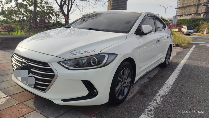HYUNDAY ELANTRA 1.6 CRDI 2017年出廠