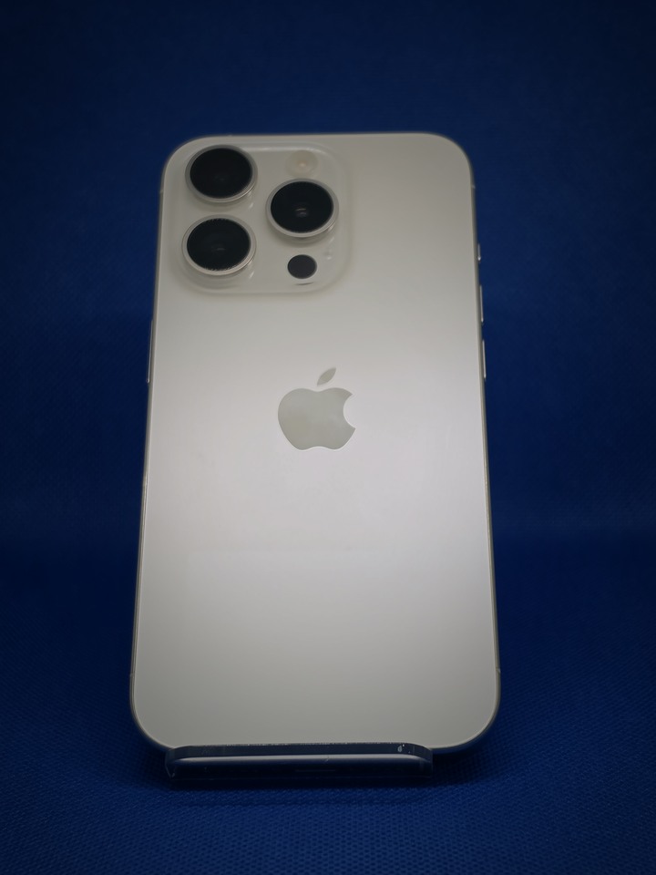 iPhone 15 Pro/128g/白