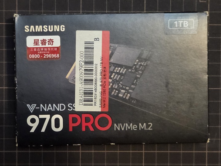 Samsung 970 PRO NVMe M.2 固態硬碟(健康度100%)