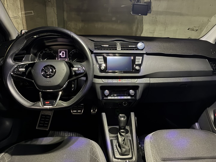 【自售】2021年式 Skoda Fabia 1.0 TSI｜低里程 3.9 萬｜原鈑件｜稅金僅 8,640 元