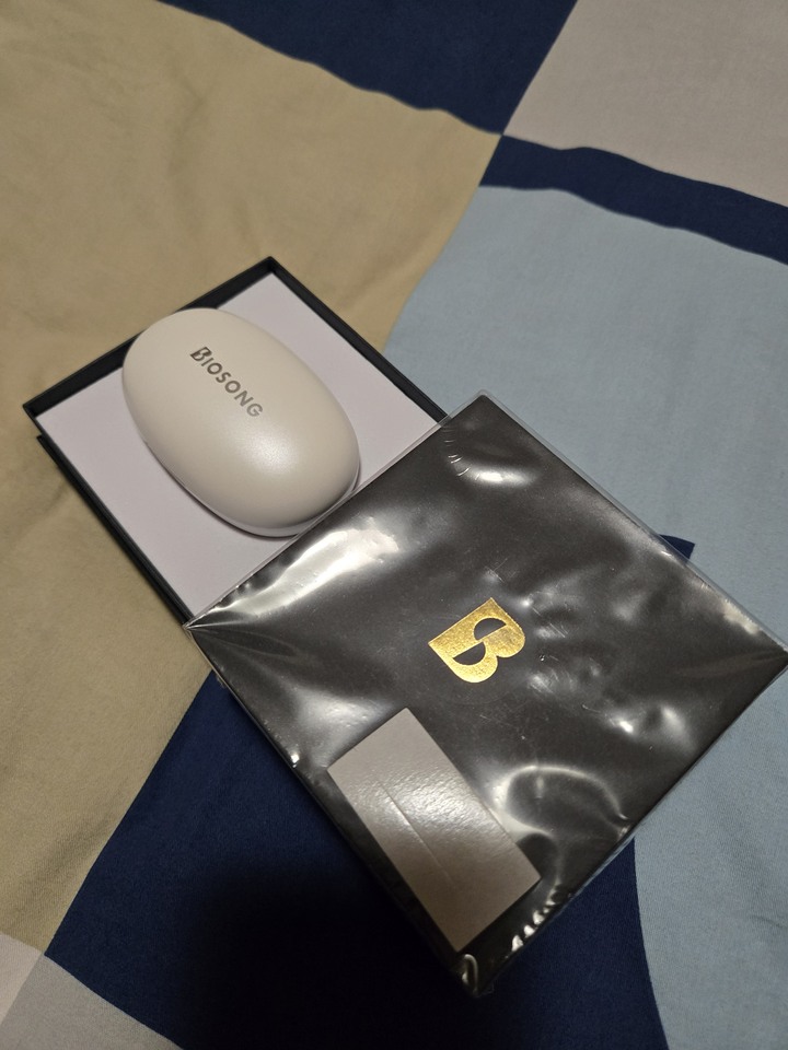 Biosong B7 白色 99新 拆封 聽了5分鐘無使用痕跡