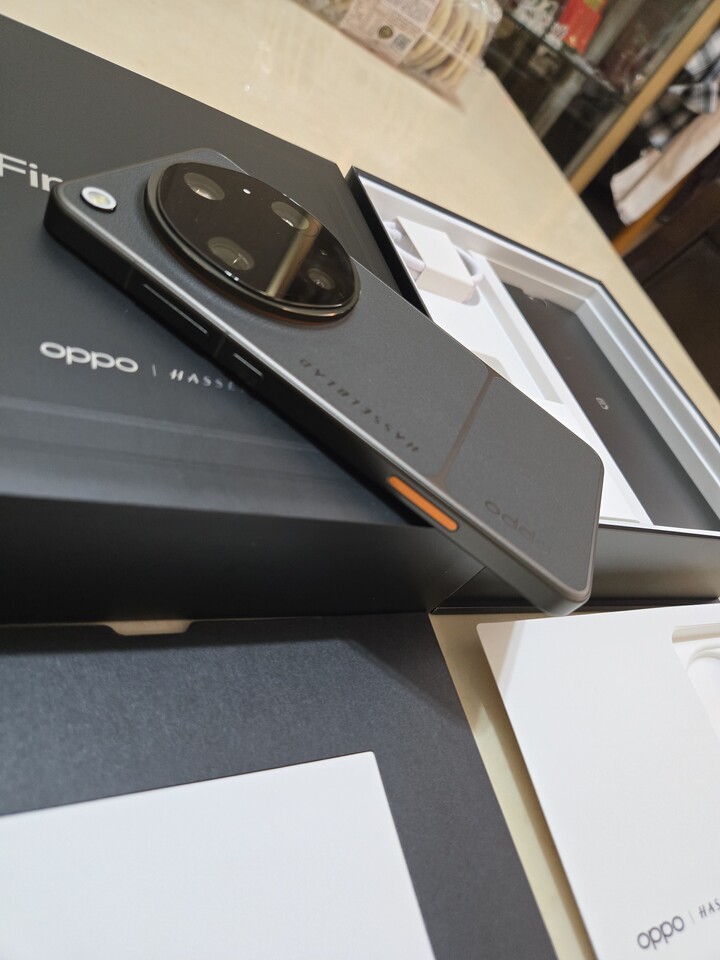 (限新竹面交)OPPO FIND X9 ULTRA 台版 512G 115年10月22日續約 用不習慣