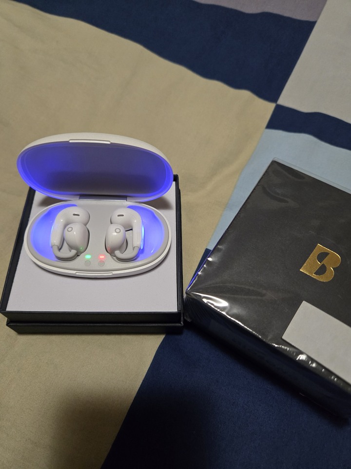 Biosong B7 白色 99新 拆封 聽了5分鐘無使用痕跡