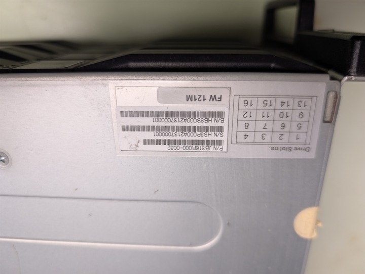 磁碟陣列+16顆WD HC550 企業級硬碟18T